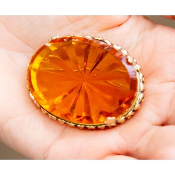 Vintage Whiting and Davis CO Vibrant Orange Glass Brooch - RG1 - Picture 1 of 7